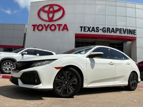 Used 2018 Honda Civic EX image 2