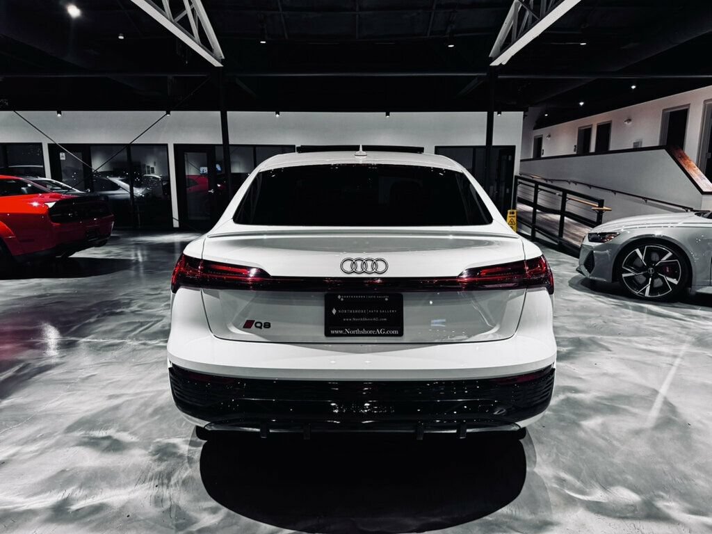 Used 2024 Audi Q8 e-tron Premium AWD/4WD image 4