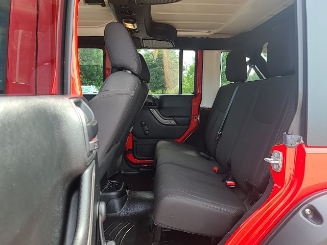 Used 2018 Jeep Wrangler Unlimited Sport w/ Connectivity Group AWD/4WD image 22