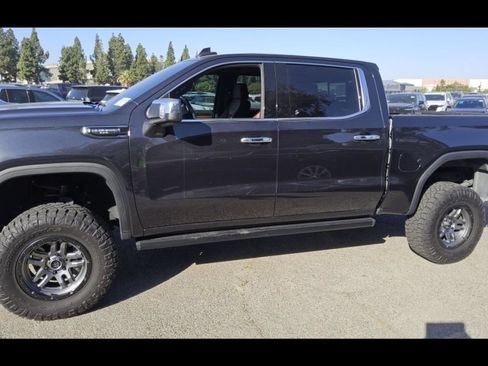 Used 2024 GMC Sierra 1500 Denali Ultimate AWD/4WD image 7