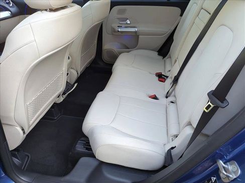 Used 2026 Mercedes-Benz GLB 250 image 19