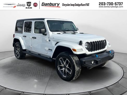 Used 2024 Jeep Wrangler Sport S w/ Convenience Group image 1