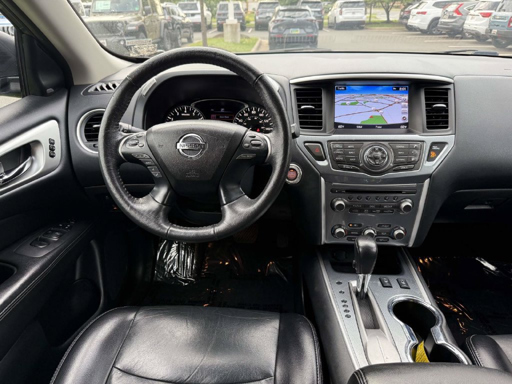 Used 2020 Nissan Pathfinder SL FWD image 18