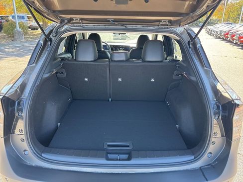 New 2026 Nissan Kicks SR w/ Cold Weather Package image 16