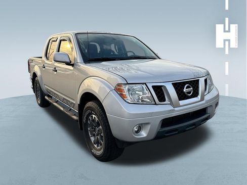 Used 2019 Nissan Frontier PRO-4X image 1