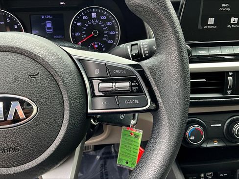 Used 2020 Kia Forte LXS FWD image 12