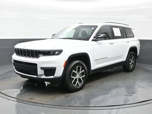 Used 2025 Jeep Grand Cherokee L Limited AWD/4WD image 2
