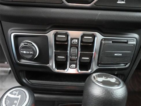 Used 2024 Jeep Wrangler Sahara w/ Technology Group image 32