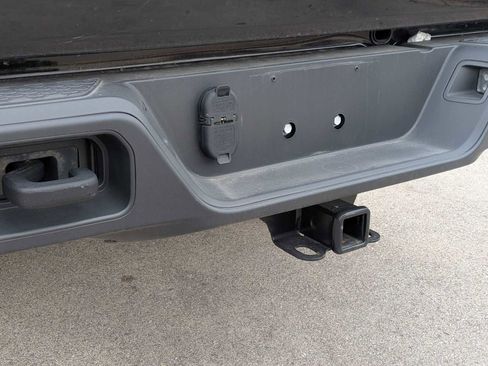 Certified 2023 Jeep Gladiator Sport image 31