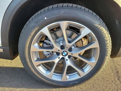 Used 2026 BMW X5 xDrive40i AWD/4WD image 10