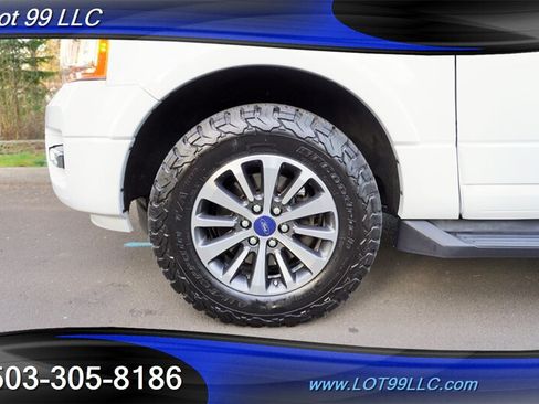 Used 2017 Ford Expedition XLT AWD/4WD image 3