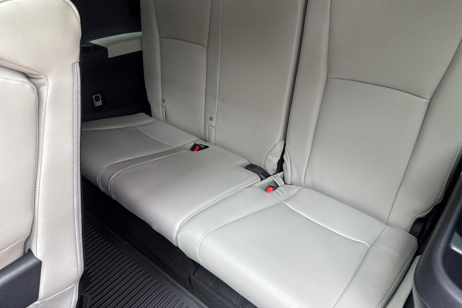 New 2026 Toyota Grand Highlander AWD Hybrid image 16