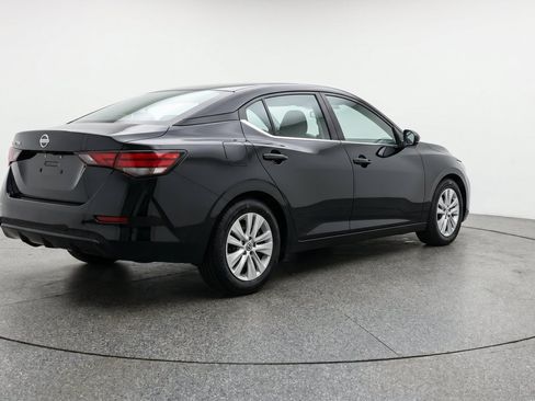 Used 2025 Nissan Sentra S FWD image 9