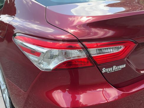 Used 2018 Toyota Camry LE FWD image 27