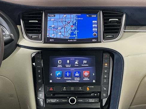 Used 2019 INFINITI QX50 Essential w/ Sensory Package image 11