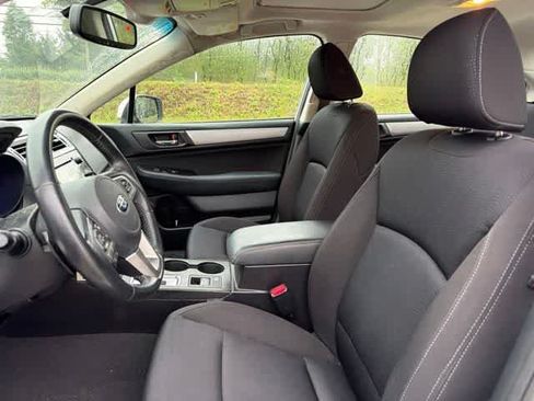 Used 2015 Subaru Legacy 2.5i Premium AWD/4WD image 18