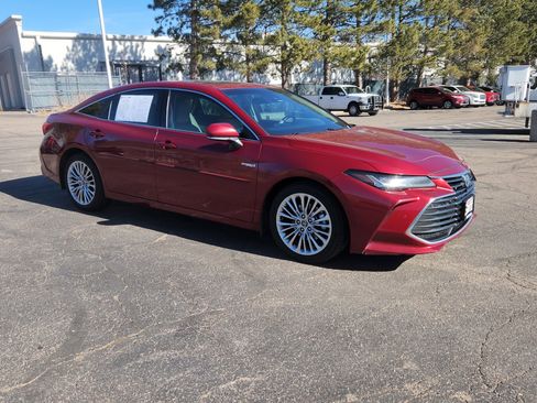Used 2020 Toyota Avalon Limited w/ Advanced Safety Package image 19