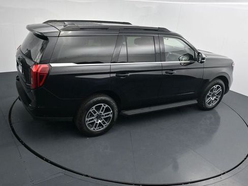 Certified 2025 Ford Expedition Active AWD/4WD image 27