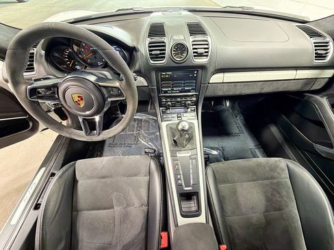 Used 2016 Porsche Cayman GT4 image 15