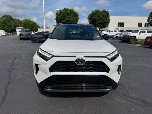 Used 2025 Toyota RAV4 XSE AWD/4WD image 10