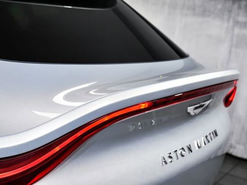 Used 2021 Aston Martin DBX AWD/4WD image 81