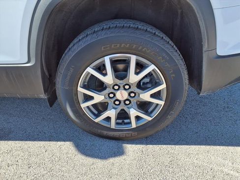 Used 2023 GMC Acadia SLT image 37