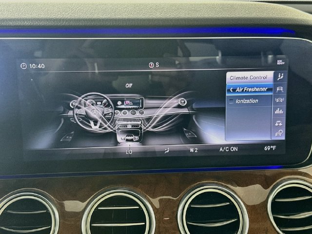 Used 2018 Mercedes-Benz E 300 4MATIC image 16