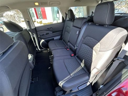 Used 2024 Nissan Pathfinder SV w/ Black Appearance Package image 23