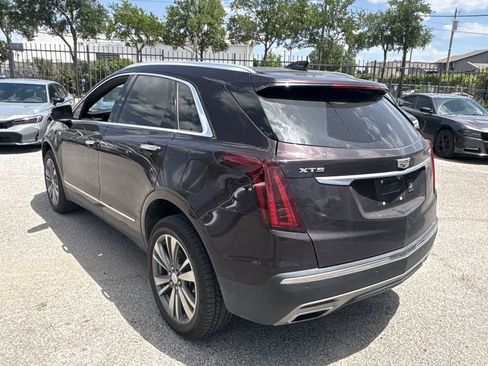 Used 2021 Cadillac XT5 Premium Luxury FWD image 4