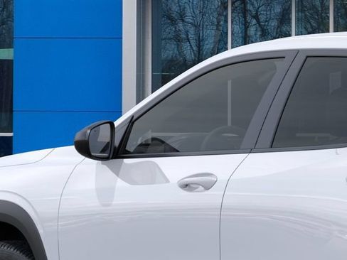 New 2026 Chevrolet Trax LS FWD image 12