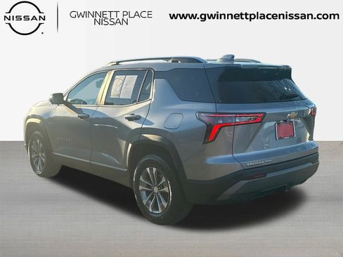 Used 2025 Chevrolet Equinox LT w/ Convenience Package II image 7