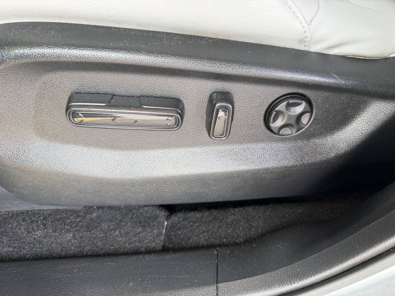 Used 2019 Honda CR-V EX-L image 9