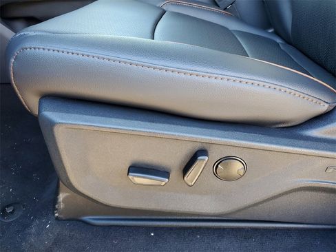 New 2026 Ford F250 Lariat w/ Black Appearance Package image 10