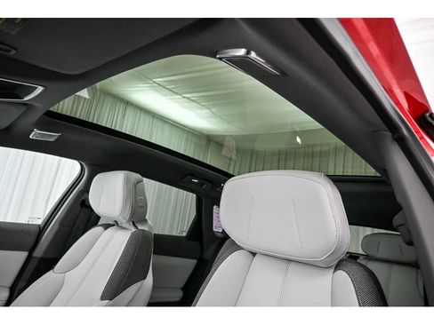 Certified 2025 Cadillac Optiq Sport 1 AWD/4WD image 13