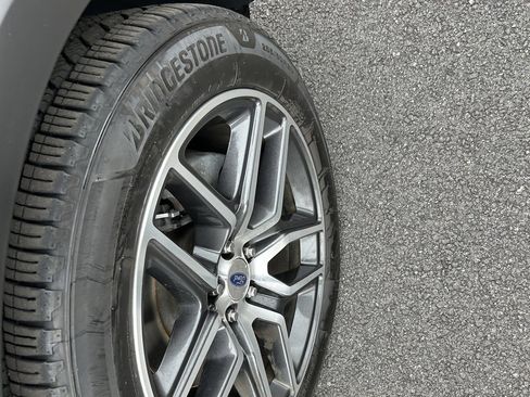 Used 2018 Ford Explorer Sport w/ Equipment Group 401A image 27