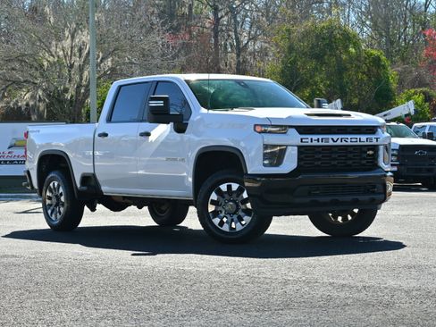 Used 2022 Chevrolet Silverado 2500 Custom w/ Custom Convenience Package image 2