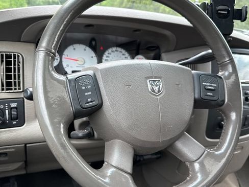 Used 2005 Dodge Ram 2500 Truck SLT AWD/4WD image 12