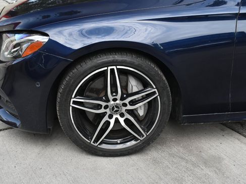 Used 2020 Mercedes-Benz E 350 4MATIC Sedan image 32