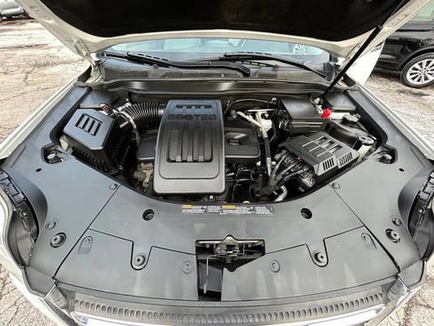 Used 2017 GMC Terrain SLT w/ Open Road Package image 16