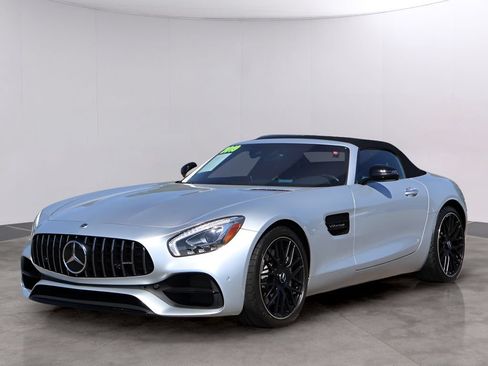Used 2019 Mercedes-Benz AMG GT Roadster image 5