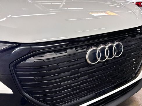 Used 2024 Audi Q4 e-tron Premium w/ Convenience Package AWD/4WD image 31