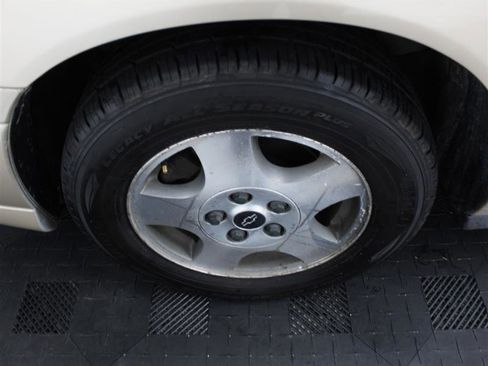 Used 2004 Chevrolet Malibu Classic FWD image 15