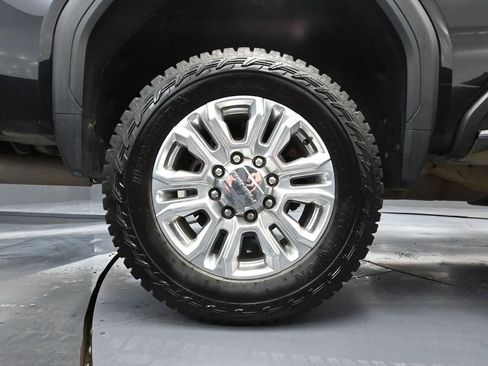 Used 2023 GMC Sierra 2500 Denali w/ Denali Ultimate Package AWD/4WD image 17