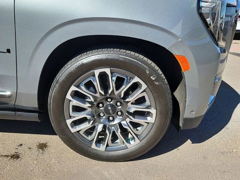 Used 2024 GMC Yukon Denali Ultimate image 5