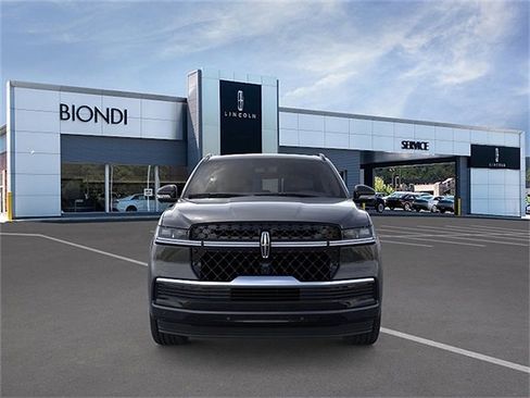New 2026 Lincoln Navigator Reserve AWD/4WD image 6