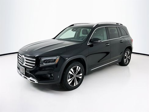 Certified 2025 Mercedes-Benz GLB 250 4MATIC image 3