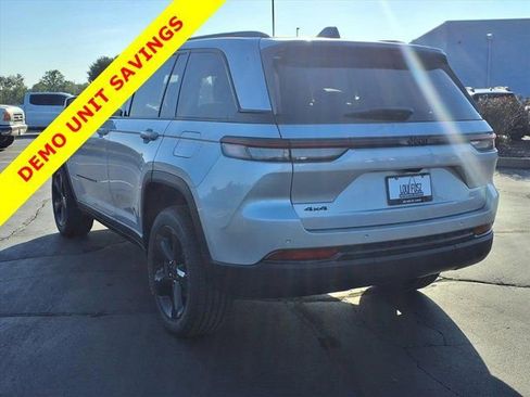 New 2025 Jeep Grand Cherokee 4WD image 23