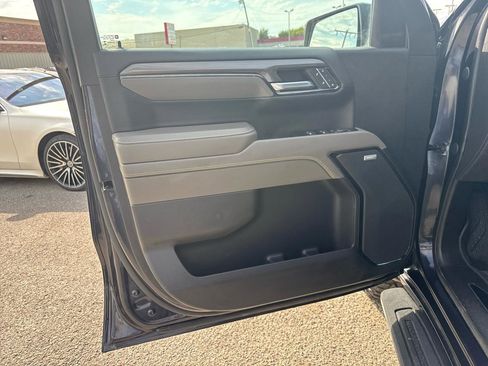 Used 2022 Chevrolet Silverado 1500 ZR2 w/ Technology Package AWD/4WD image 12
