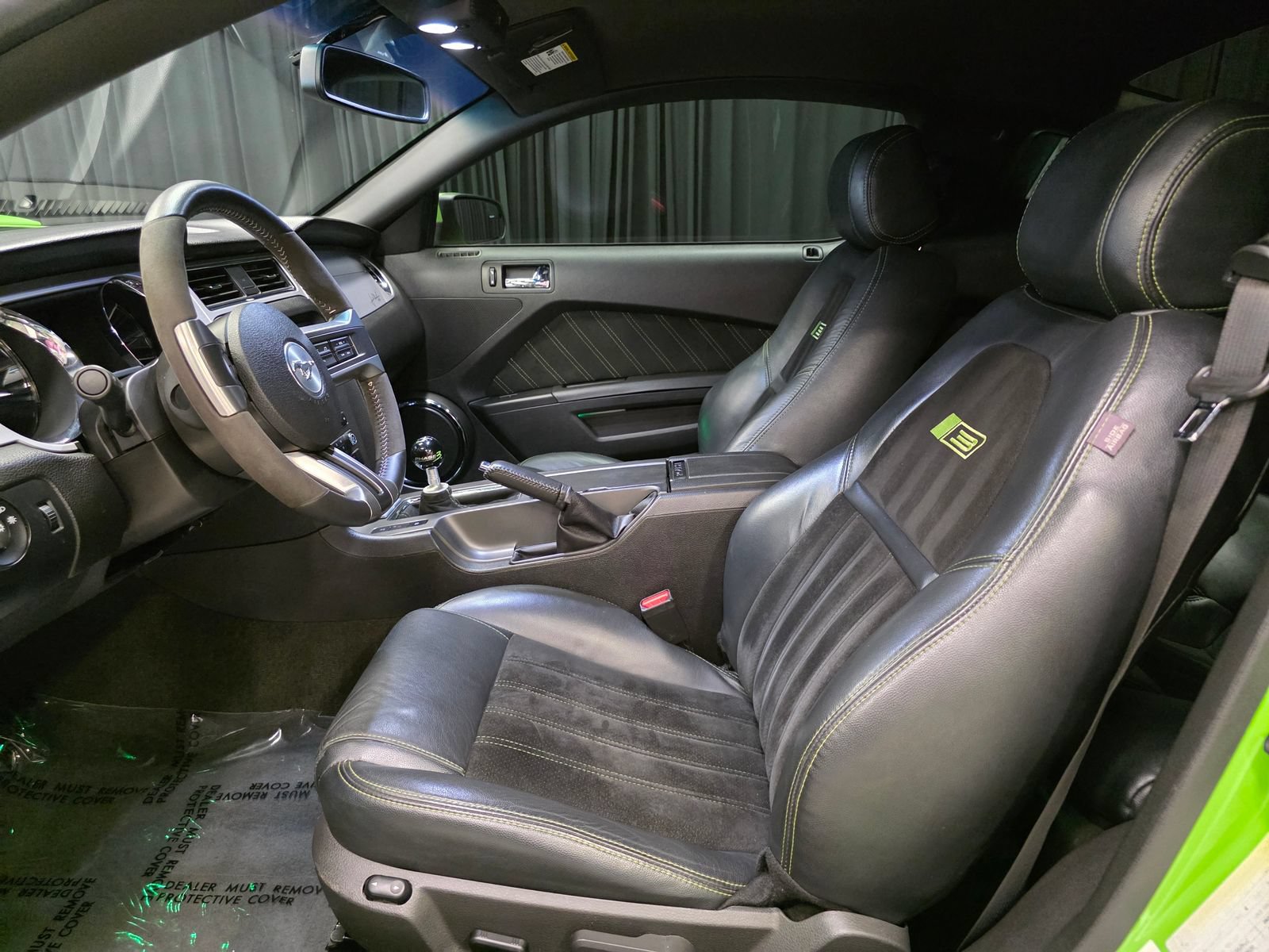 Used 2013 Ford Mustang GT Premium w/ Electronics Pkg RWD image 22