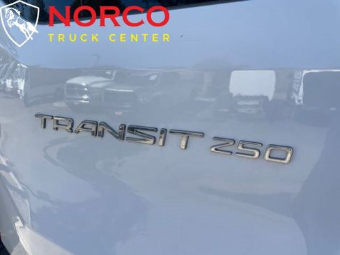 Used 2021 Ford Transit 250 Medium Roof AWD w/ Interior Upgrade Package image 9